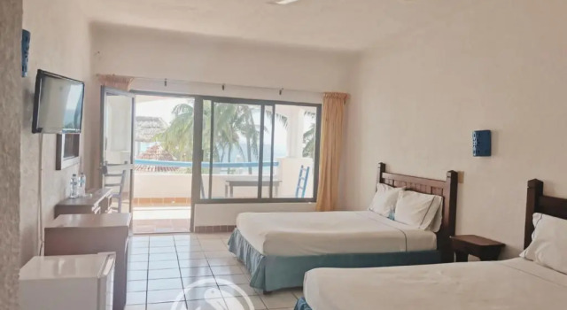 Четырёхместный номер Standard с видом на море Pelicano Inn Playa del Carmen - Beachfront Hotel