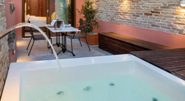 Апартаменты Superior Vener Luxury Suites