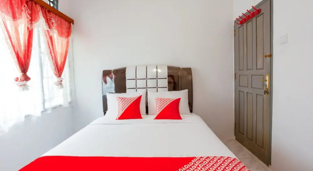 Номер Standard OYO 2903 Putri Residence Syariah