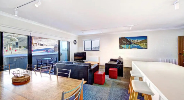Snow Ski Apartments 36, Book Apartment Falls Creek 