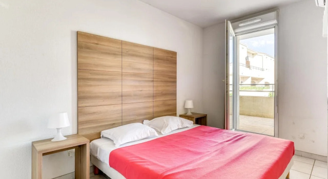 Marina Stay for 4 in Le Grau-du-roi, Book Apartment Le Grau-du-Roi Camargue