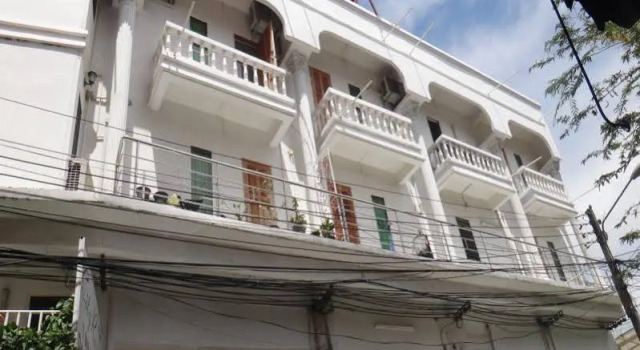 Tuk Mansion