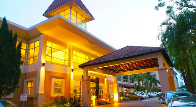 Arena Country Club, Брондау Қонақ үй Singapore Сингапур