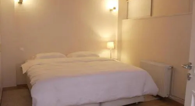 6 Tholou - the Acropolis Residence, Забронировать Отель Афины Острова Саронического залива - Аттика, рядом с Холм Филопаппос