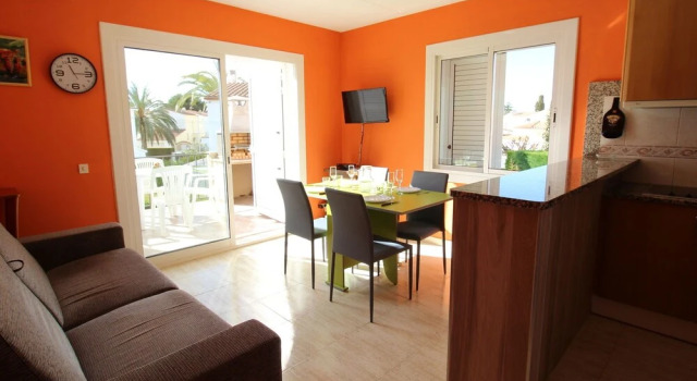 Cheerful Apartment in Empuriabrava With Private Terrace, Забронировать Апартаменты/квартира Апартаменты Эмпуриабравы, Апартаменты/квартира