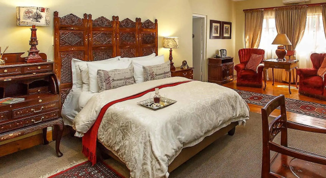 Номер Luxury Riverside Guest Lodge