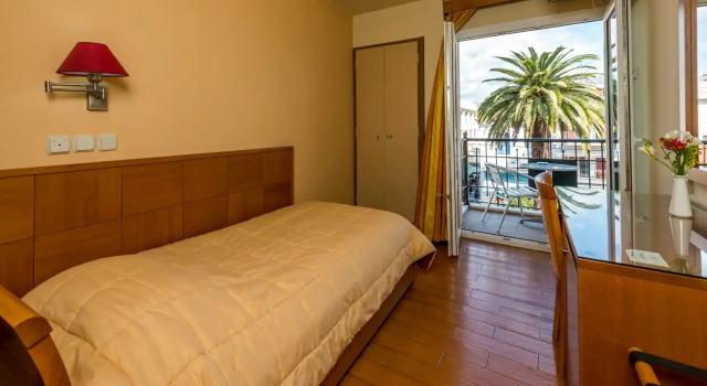 Одноместный номер Standard Lakonia Hotel