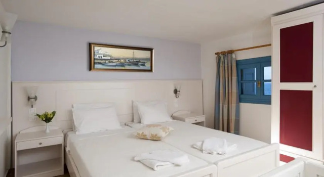 Captains House Traditional Hotel Suites, Забронировать Отель Отели Панормос с парковкой, Парковка