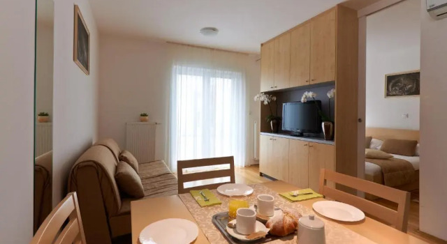 Апартаменты Rooms & Apartments Proteus - Postojna Cave Park