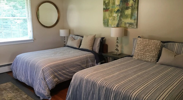Четырёхместный номер Standard The Inn At Warm Springs