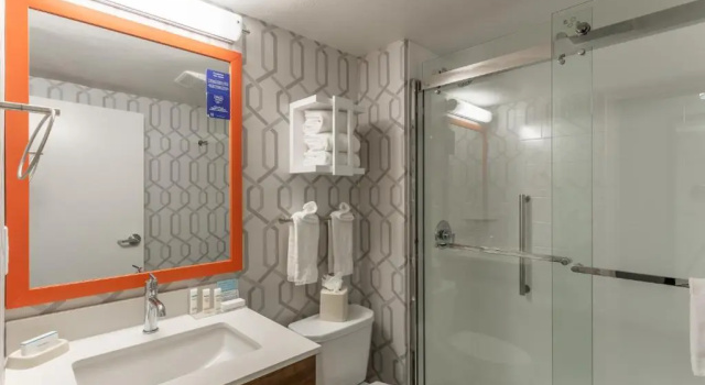 Номер Standard Hampton Inn Madison East Towne Mall Area