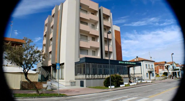 GFH - Hotel Spiaggia DOro, Rezervați Hotel Marotta Marche Coast
