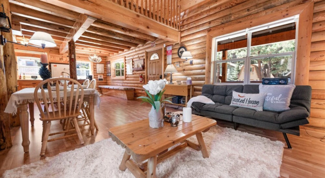 Goldilocks Cabin - Real Log Style Cabin, Premium Location, Close To Bear Mountain With Hot Tub! 2 Bedroom Cabin, Rezerwuj Dom wakacyjny Big Bear Lake Stany Zjednoczone