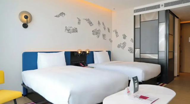 Четырёхместный номер Standard с видом на горы Aloft Beijing Huairou