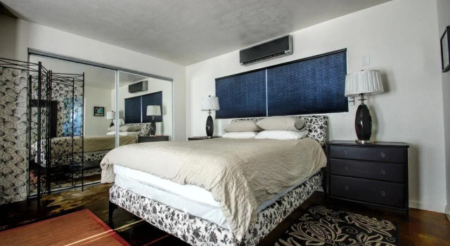 Desert Hot Springs Inn, Забронировать Отель Дезерт-Хот-Спрингс Palm Springs Metropolitan Area