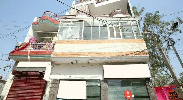 OYO 13102 Hotel Adarsh