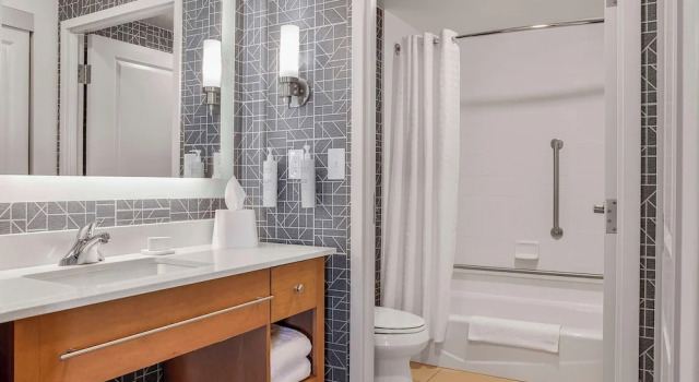 Четырёхместный люкс Homewood Suites by Hilton Winnipeg Airport - Polo Park