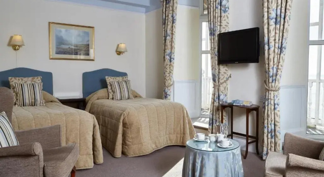 Двухместный номер Standard Royal York & Faulkner Hotel