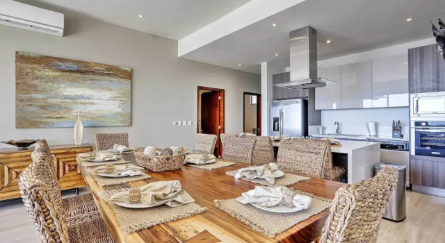 Luxe Cabo Condo w/ Ocean Views + Amenities!, Забронировать Апартаменты/квартира Отели Южной Нижней Калифорнии с парковкой, Парковка