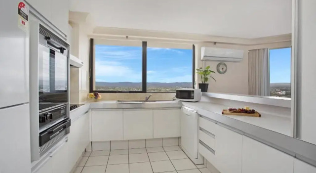 Апартаменты с 2 комнатами с видом на океан Aegean Apartments Surfers Paradise