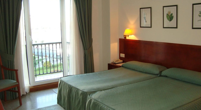 Hotel Bahía Bayona, Buchen Sie Hotel Baiona Provinz Pontevedra