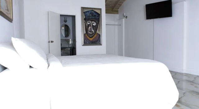 Pulse Suites at Villa Ronai, Prenota Villa Kingston Giamaica