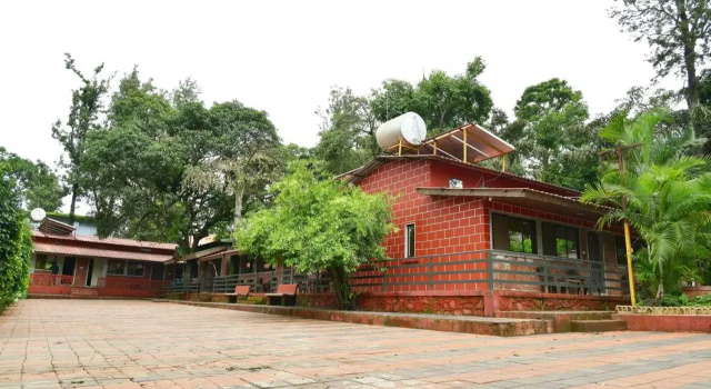Hotel Ambassador Panchgani, Забронировать Отель Отели Панчгани с парковкой, Парковка
