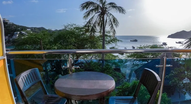 Двухместный номер Standard с балконом Hostal Viña del Mar