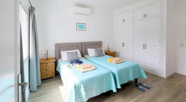 Casa Nublo - 3 Bedroom family villa - Great sea views from rooftop terrace