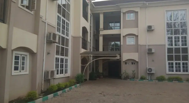Junbic Apartment and Suites, Prenota Appartamento Hotel a Bwari con parcheggio, Parcheggio