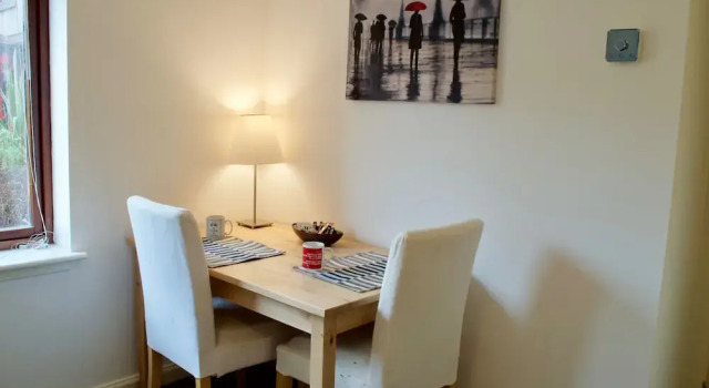 Ground Floor Flat In Edinburgh, Prenota Hotel Hotel a Midlothian con parcheggio, Parcheggio