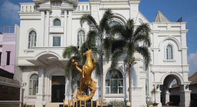 Hotel Lee by OYO Rooms, Prenota Hotel  