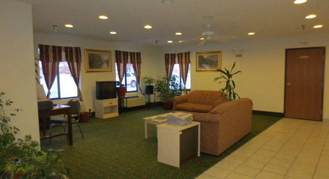 Americas Best Value Inn & Suites Pinckneyville, Varaa Hotelli Pinckneyville Illinois