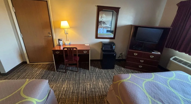 Номер Standard Super 8 by Wyndham Jerseyville