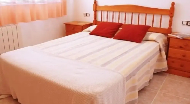Apartamentos Almazor-6, Забронировать Апартаменты/квартира Калафель El Baix Penedès
