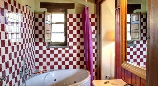Полулюкс с балконом La Montaña Mágica Hotel Rural