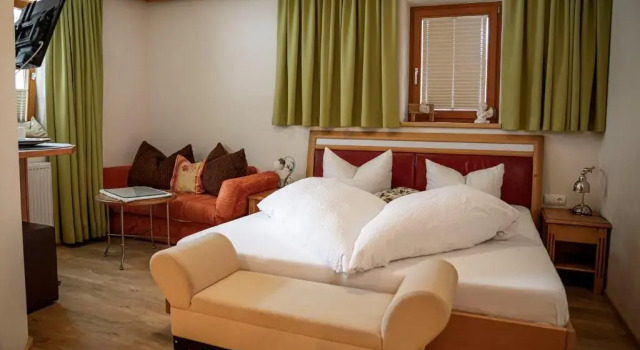 Landhaus Severin, Rezervovat Rekreační dům Hotely v Tyrolsko s parkováním, Parkování