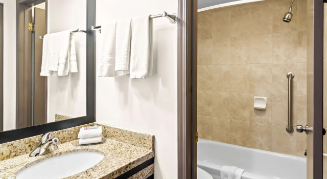 Двухместный люкс Best Western Maple Ridge
