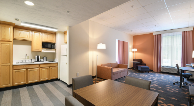 Holiday Inn Fredericksburg Conference Ctr by IHG, Rezerwuj Hotel Fredericksburg Wirginia