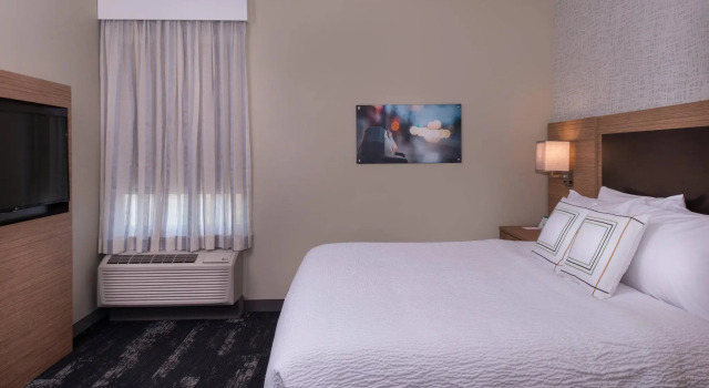 Двухместный люкс c 1 комнатой TownePlace Suites by Marriott Saskatoon