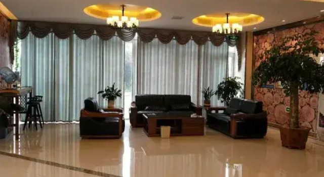 GreenTree Inn (Cangzhou Chunyu Automobile City Shop), Book Hotel Hotels in Bozhou with Parking, Parking