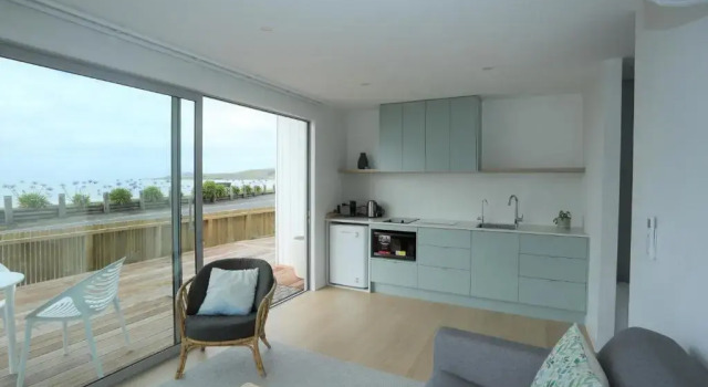 Seascape Accommodation, Забронировать Отель Кака-Пойнт The Catlins, рядом с Пляж Kaka Point