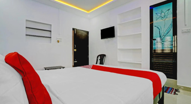 Люкс Standard OYO Flagship TVM315 Fairland Guest House