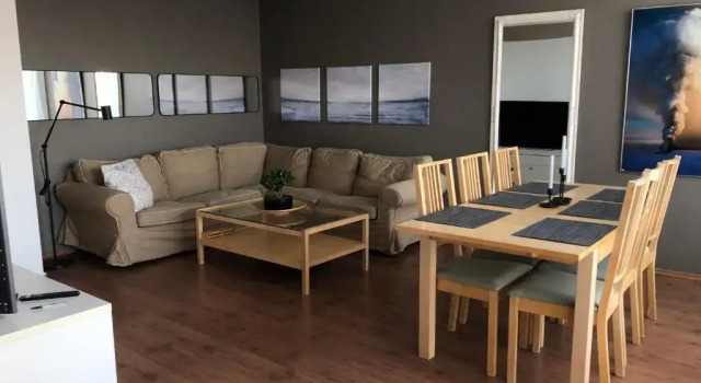 Eyjasol Apartments, Забронировать Апартаменты/квартира Отели Хёвюдборгарсвайдид с парковкой, Парковка