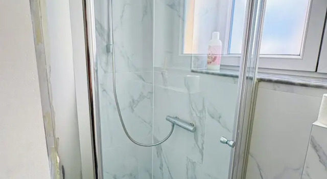 Апартаменты Cozy 1BR With Living Room Near City