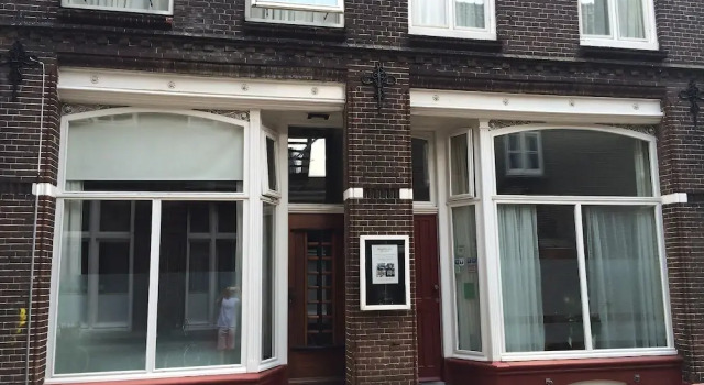 B&B Onder de Peperbus, Book Bed and Breakfast Zwolle Salland