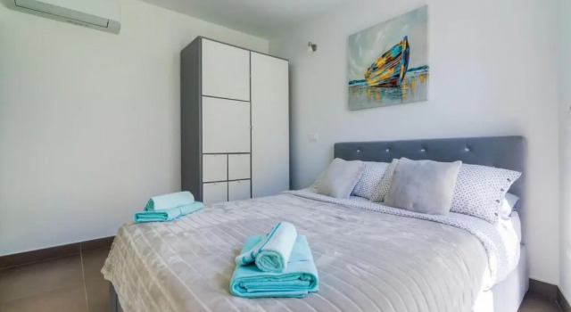 Beautiful Apartment in Smokvica Krmpotska With Wifi, 2 Bedrooms and Outdoor Swimming Pool, Reserva ahora Apartamento Hoteles en Klenovica con piscina, Piscina