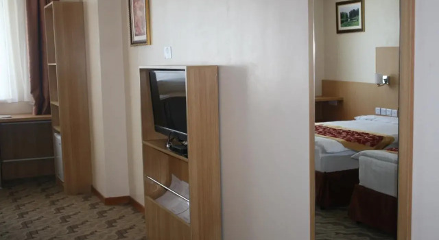Ochir Titem Hotel