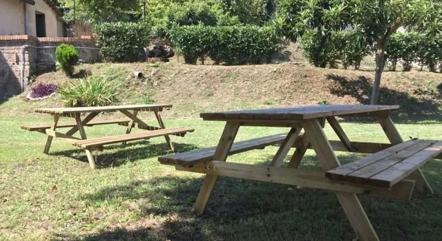 Casa Albergo S. Vincenzo De Paoli - Residenziale per over 65, Book Pension Hoteller i Castel Morrone med parkering, Parkering