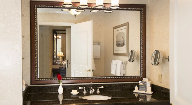 Четырёхместный номер Deluxe с видом на горы The Inn on Biltmore Estate
